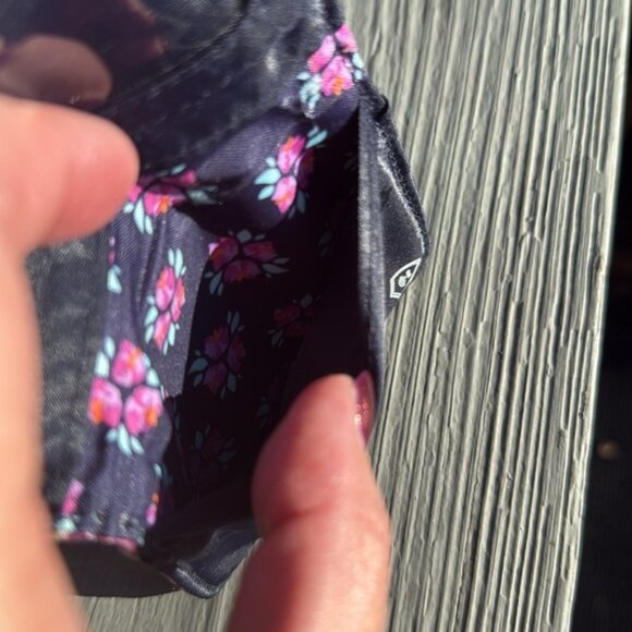 Vera Bradley “Stained Glass Medallion” Zip Around Wallet w/Coin Purse (EUC) - Picture 5 of 13